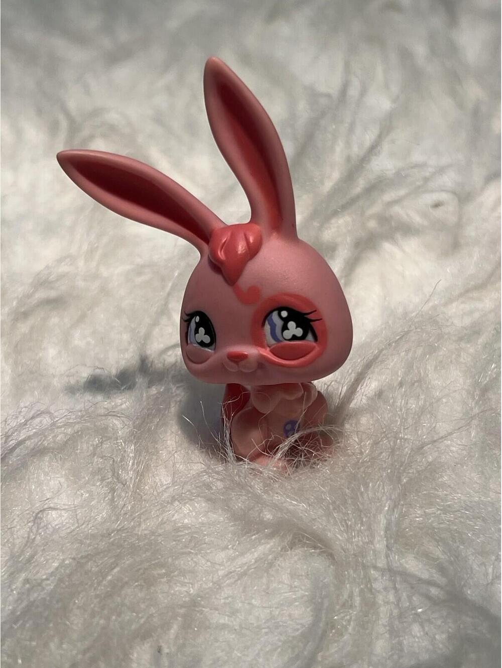 Littlest Pet Shop Pink Bunny Rabbit #500 Authentic Purple Clover Eyes Jelly Bean